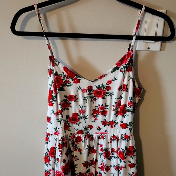 H&M Summer Dress - Picture 2 of 3